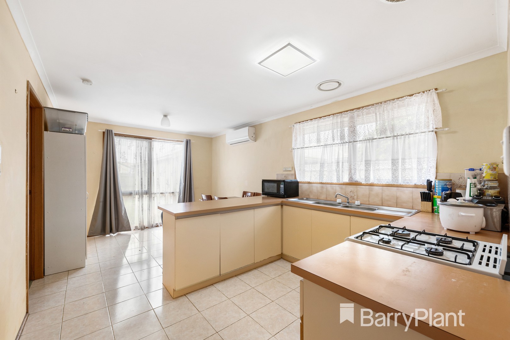 11 Pioneer Court, Werribee, VIC 3030, Werribee - Thumbnail 6