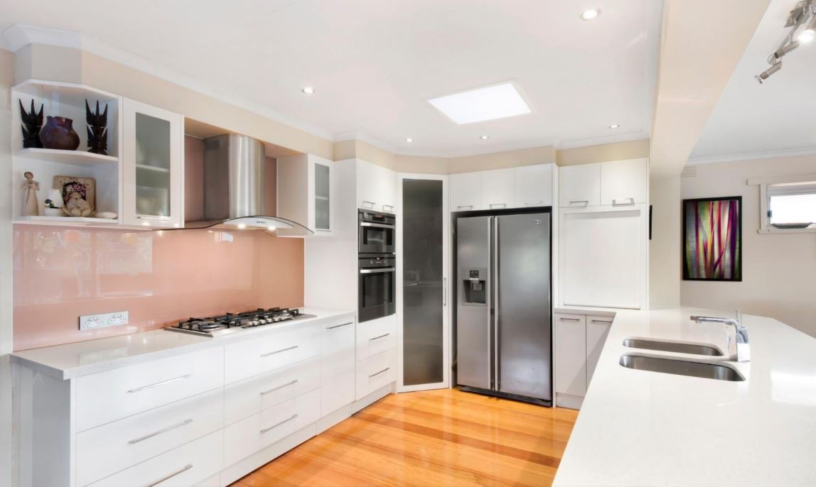 11 Porter Street, Eltham, VIC 3095 - Thumbnail 2 - 28/07/2022