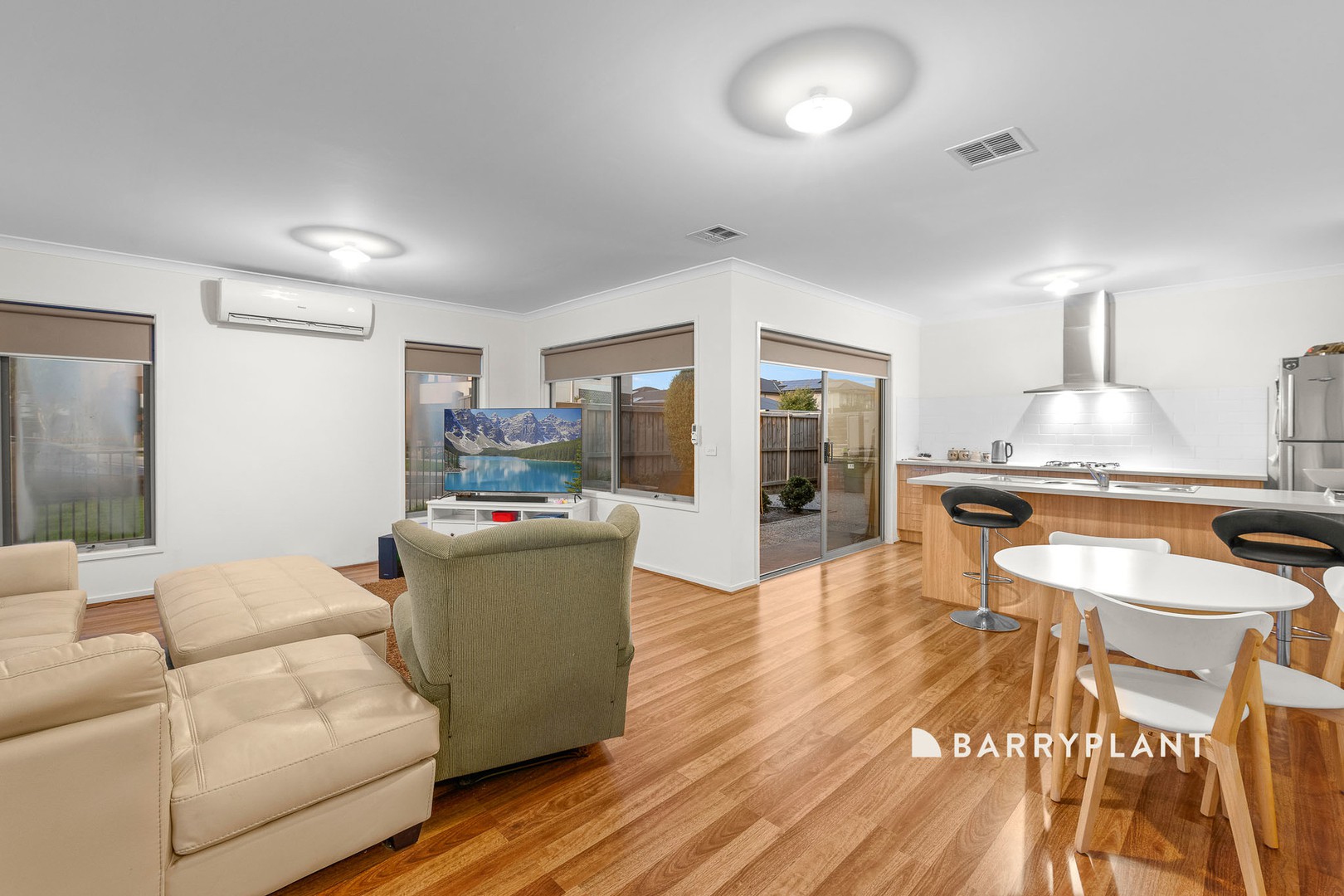 11 Ravalia Walk, Officer, VIC 3809, Officer - Thumbnail 4