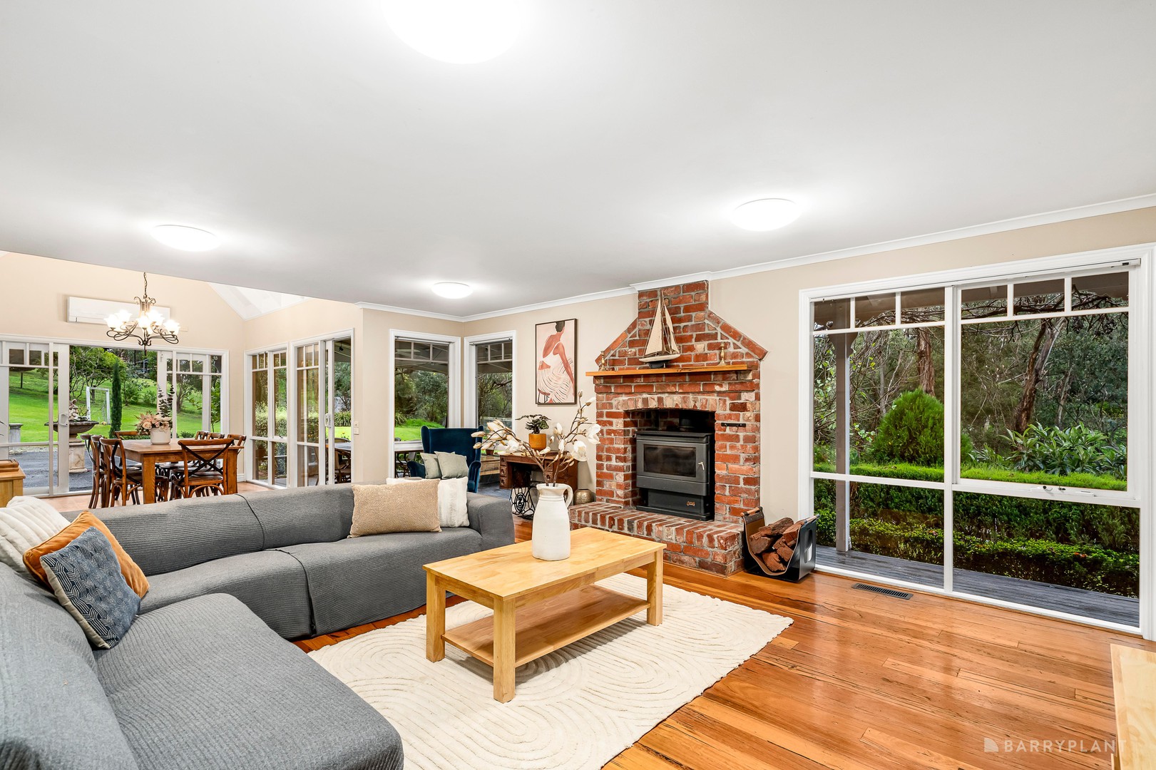11 Raymond Elliot Court, Park Orchards, VIC 3114 - Thumbnail 2 - 09/07/2026
