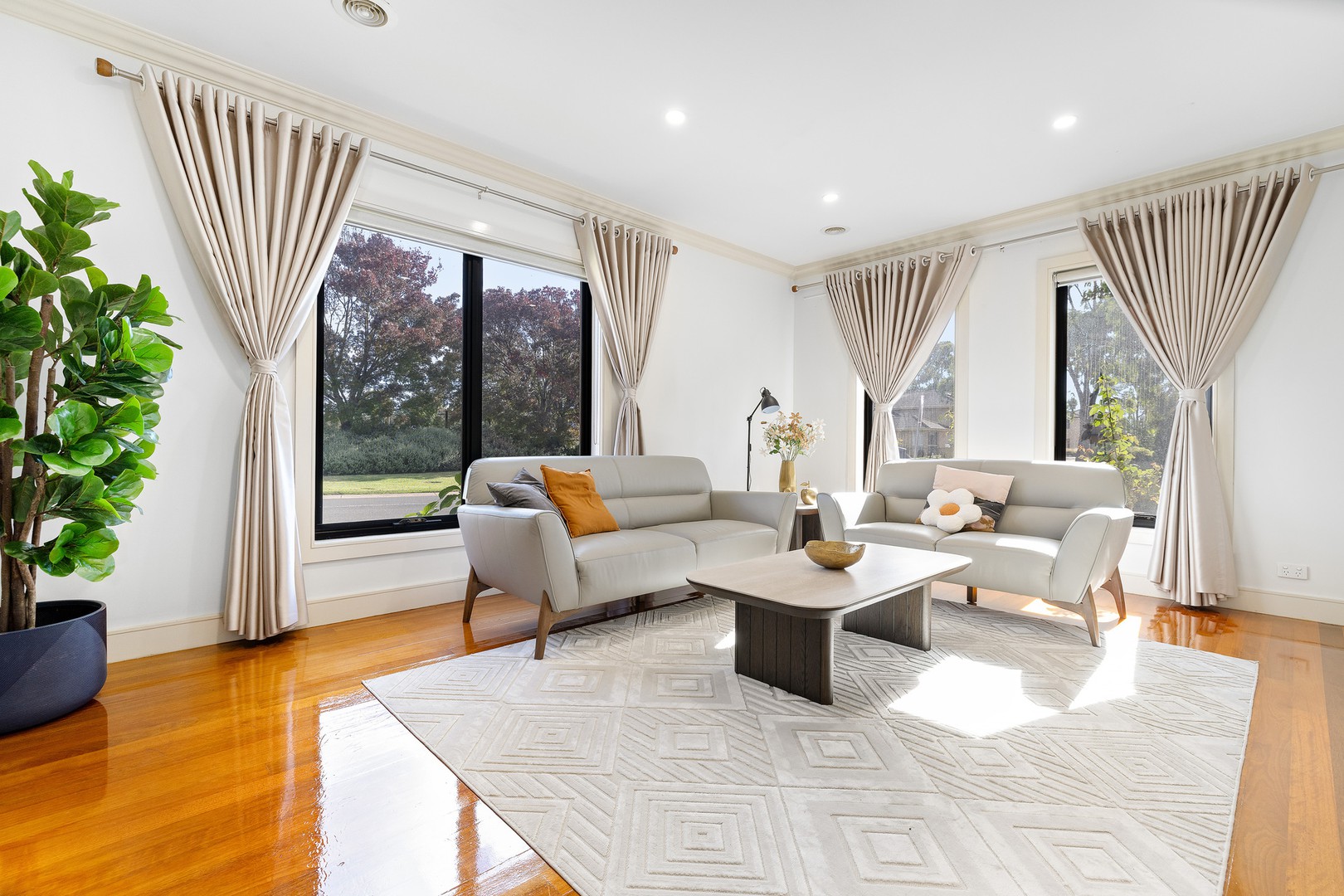 11 Rockefeller Way, Sanctuary Lakes, VIC 3030, Point Cook - Thumbnail 3