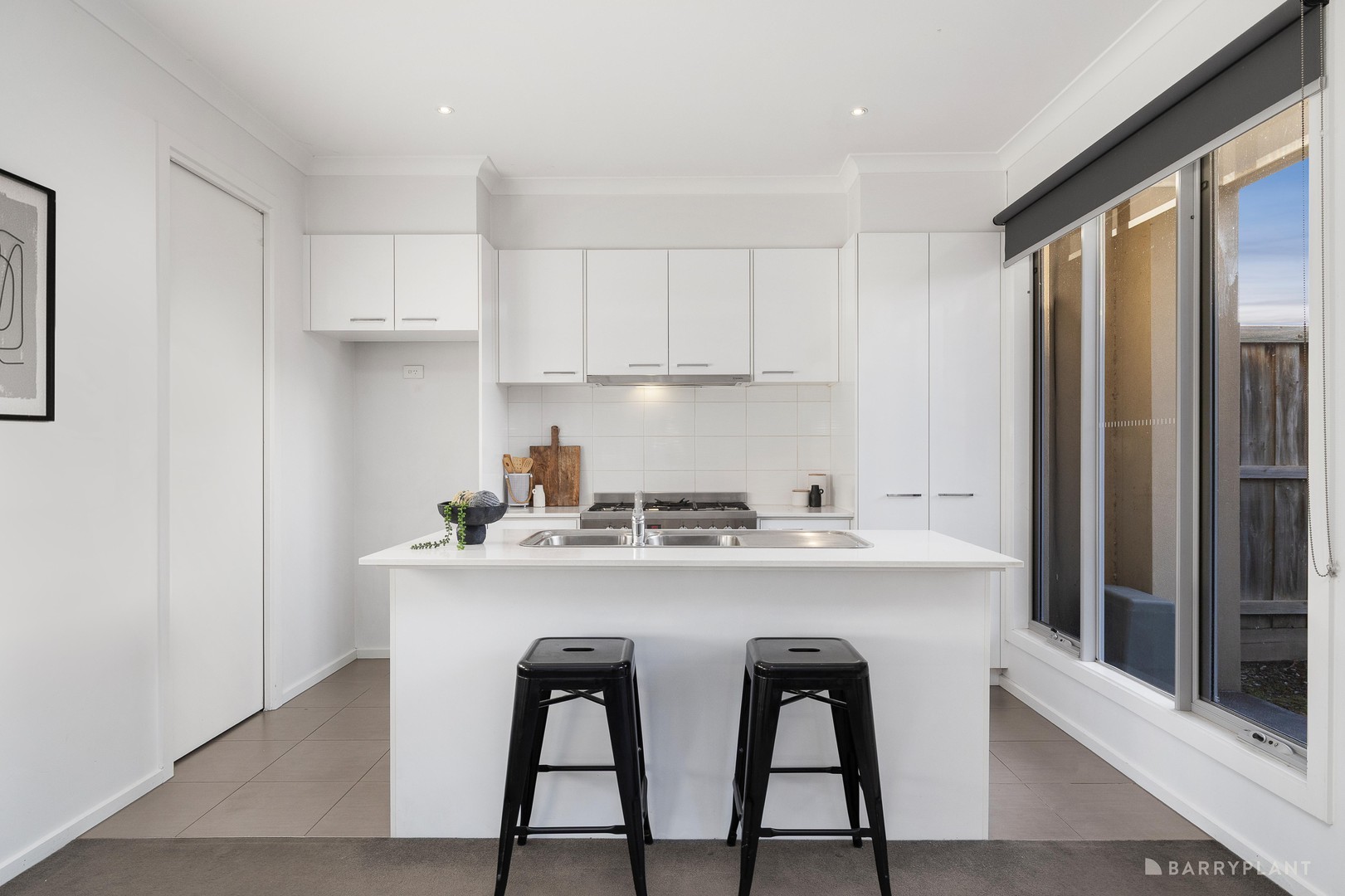 11 Ronneback Walk, Cranbourne, VIC 3977, Cranbourne - Thumbnail 3