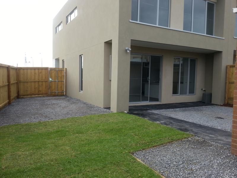 11 Ronneback Walk, Cranbourne, VIC 3977, Cranbourne - Thumbnail 6