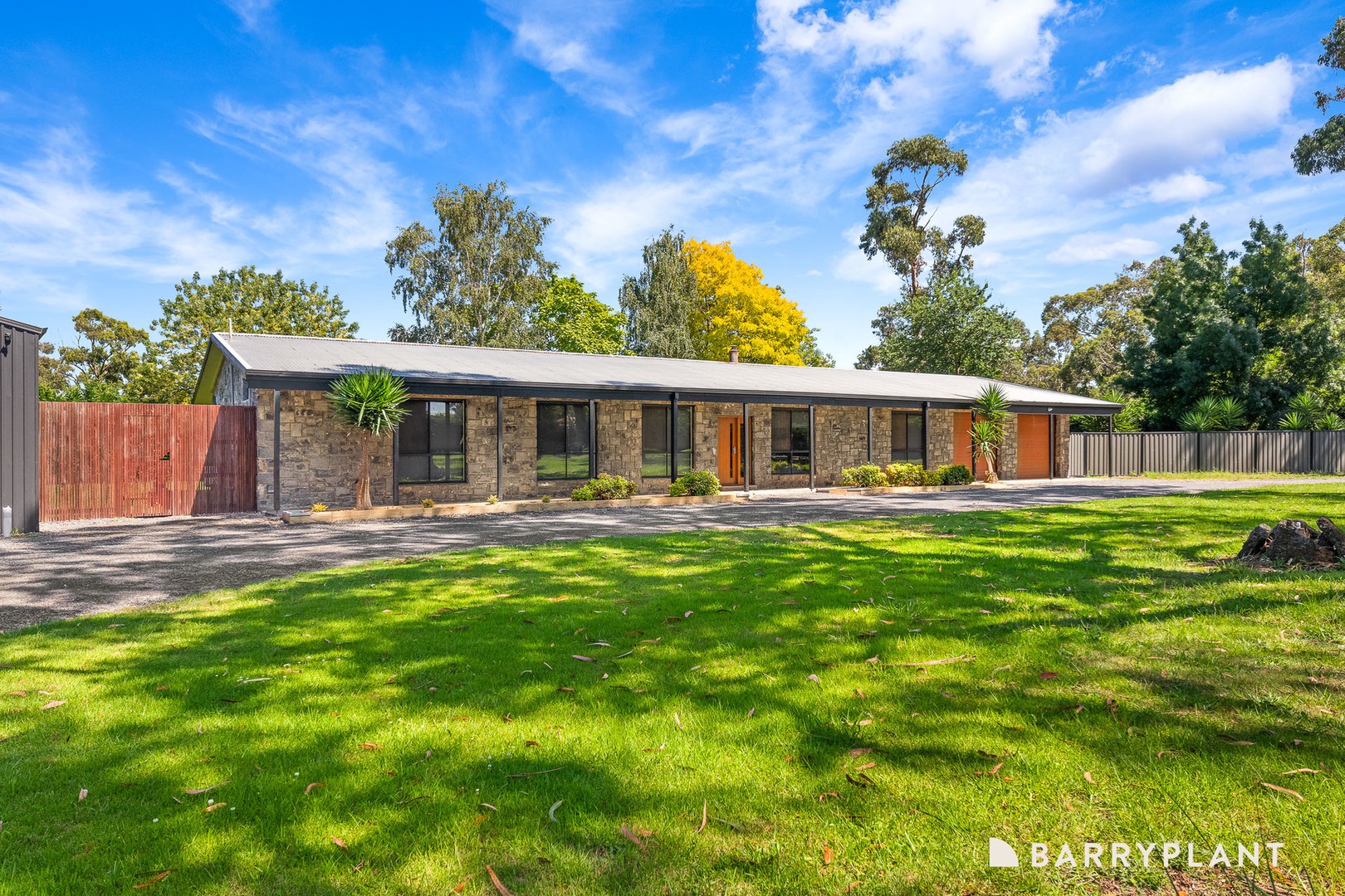 11 Ryan Road, Pakenham, VIC 3810, Pakenham - Thumbnail 3