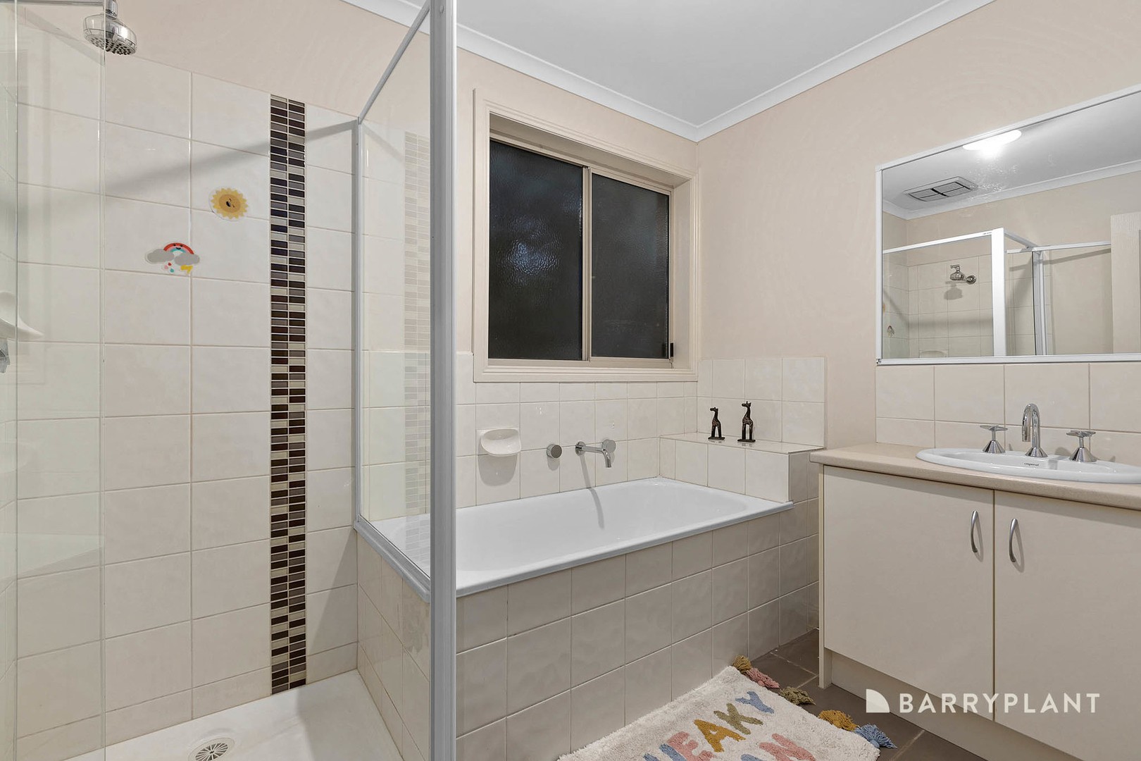 11 Sacha Drive, Pakenham, VIC 3810, Pakenham - Thumbnail 4
