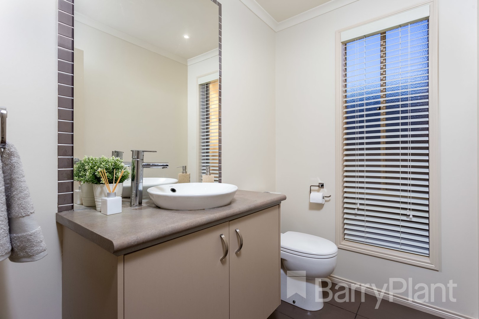 11 Sandhill Rise, Sanctuary Lakes, VIC 3030, Point Cook - Thumbnail 6