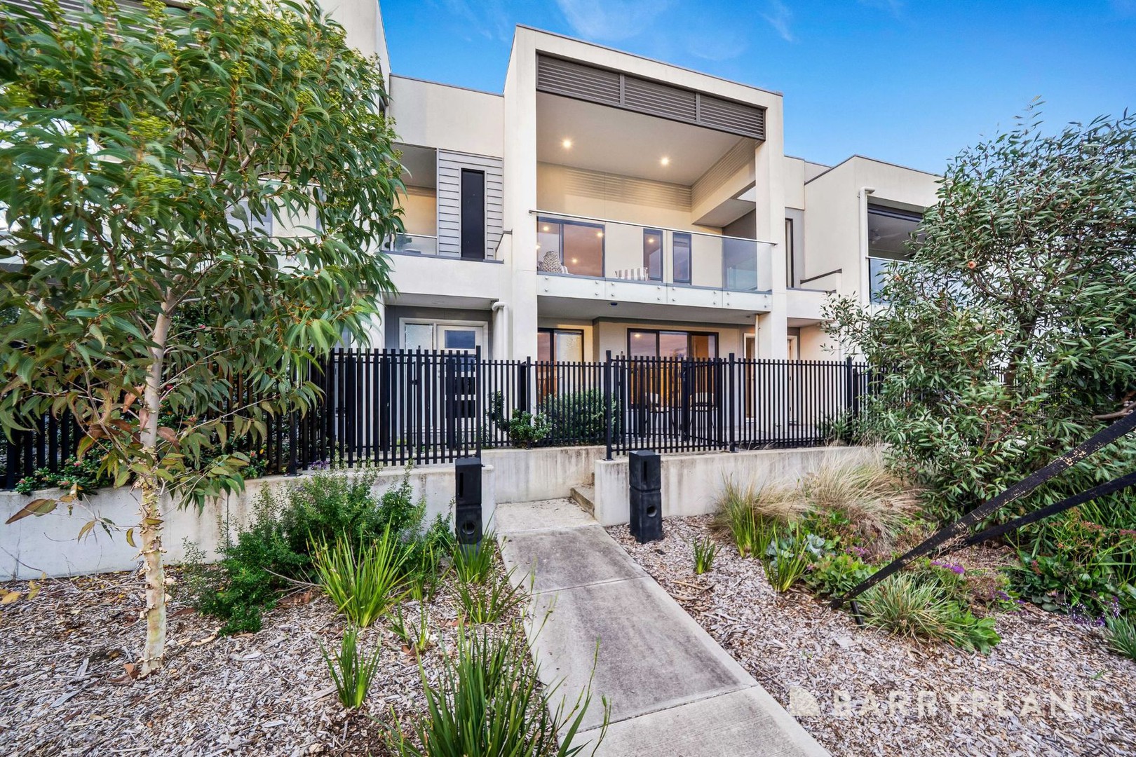 11 Sapper Lane, Berwick, VIC 3806 - Thumbnail 2 - 15/06/2026