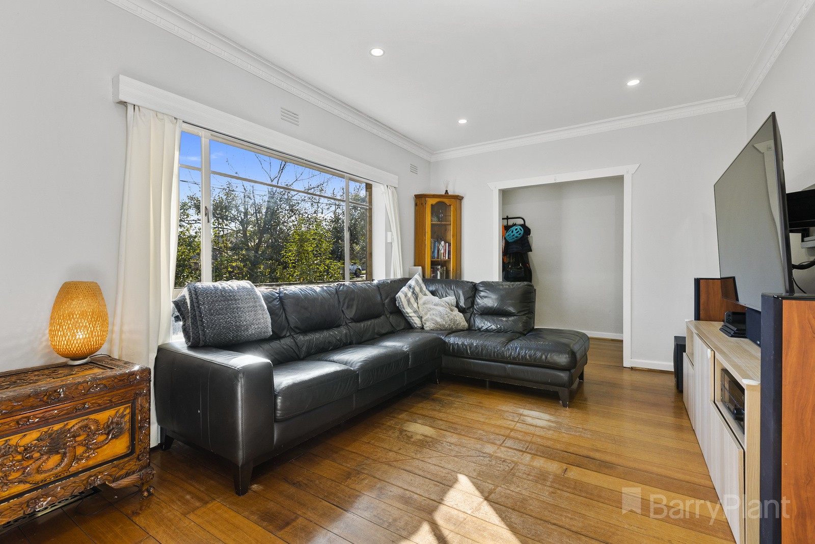 11 Sasses Avenue, Bayswater, VIC 3153, Bayswater - Thumbnail 2