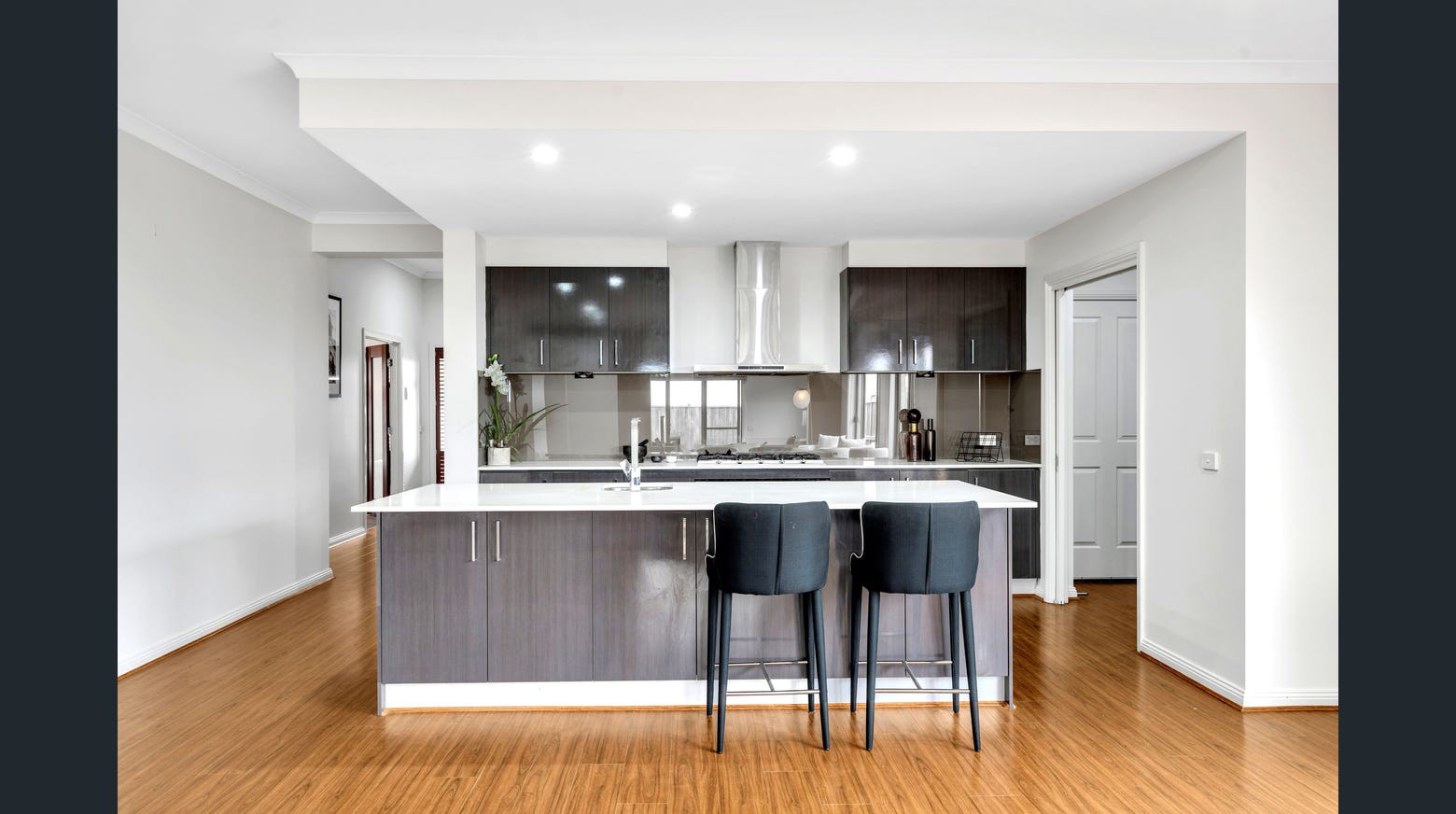 11 Scarlet Dr, Greenvale, VIC 3059, Greenvale - Thumbnail 3