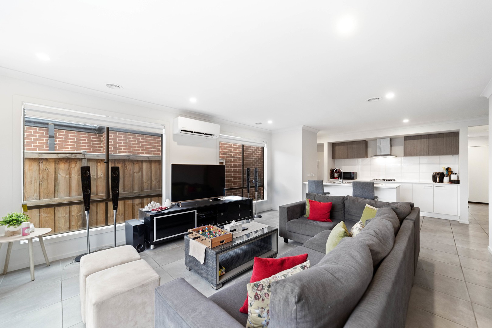 11 Scatter Road, Fraser Rise, VIC 3336, Fraser Rise - Thumbnail 2