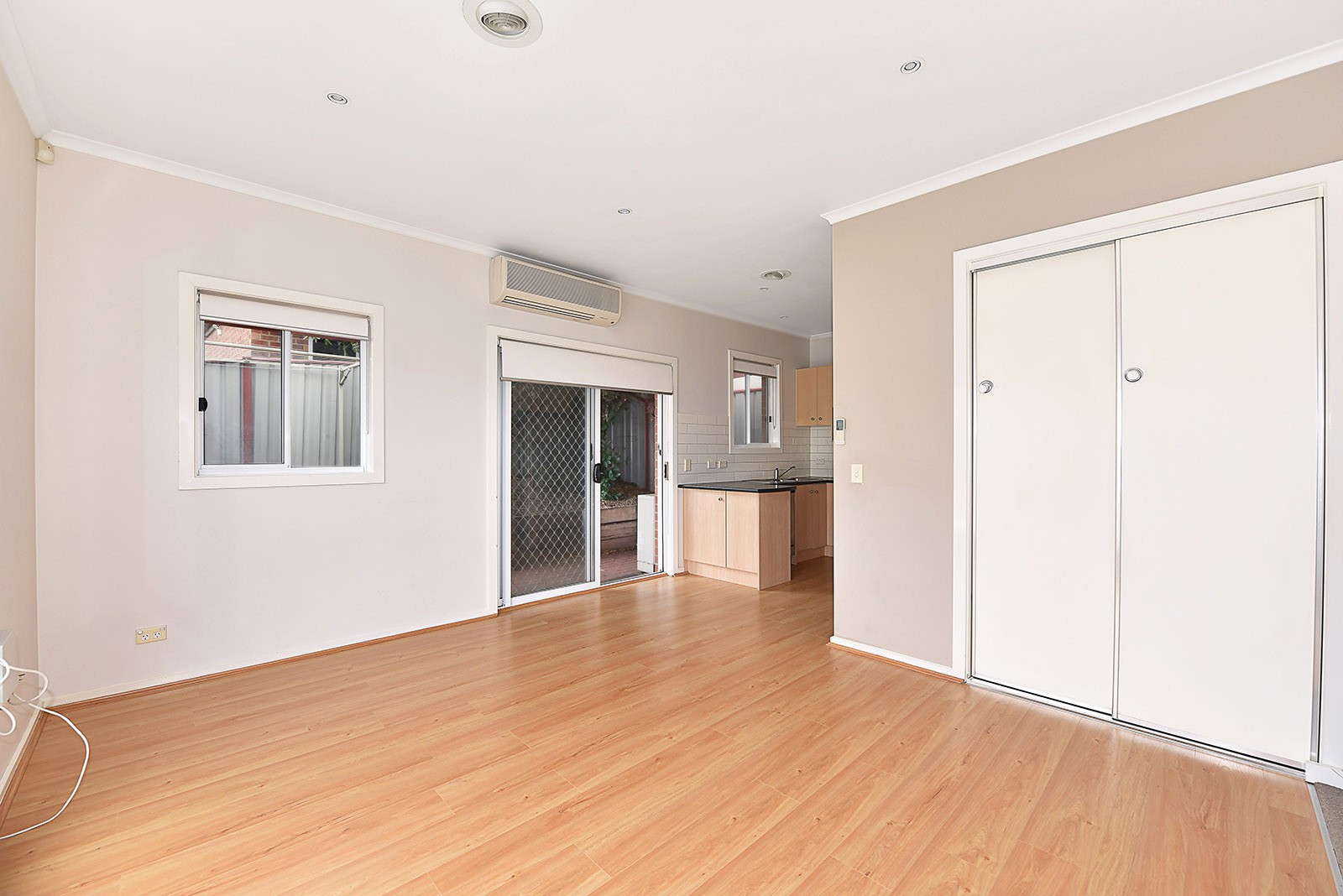 11 Seggan Circle, Gowanbrae, VIC 3043, Gowanbrae - Thumbnail 3