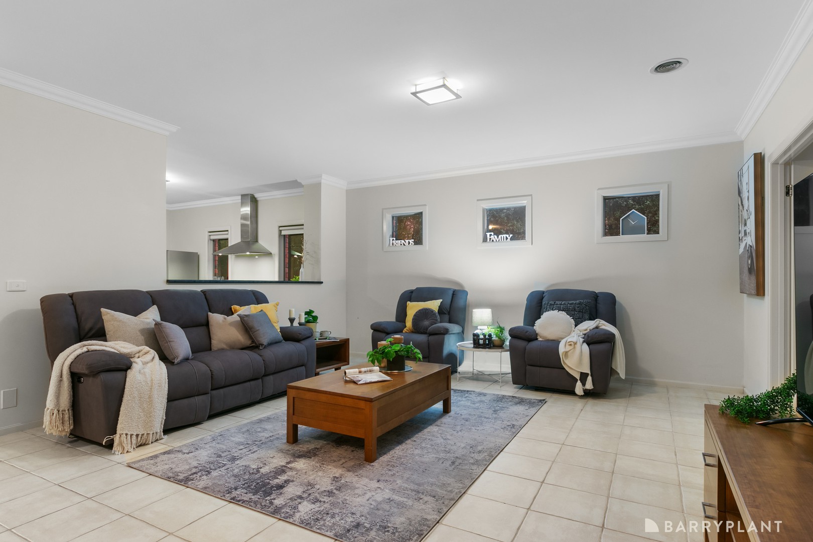 11 Seminary Crescent, Scoresby, VIC 3179, Scoresby - Thumbnail 2
