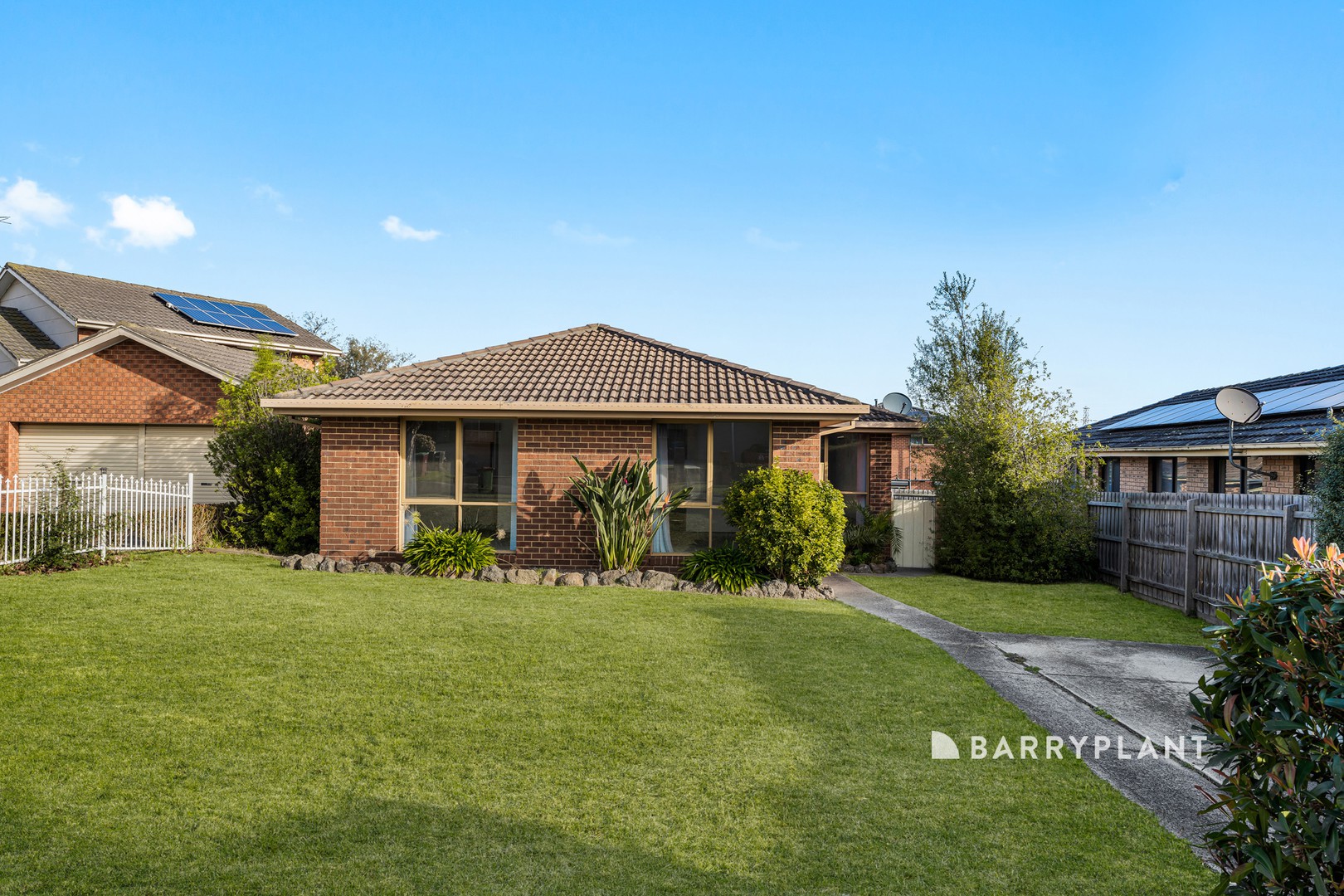 11 Shawnee Court, Narre Warren, VIC 3805 - Thumbnail 2 - 05/08/2026
