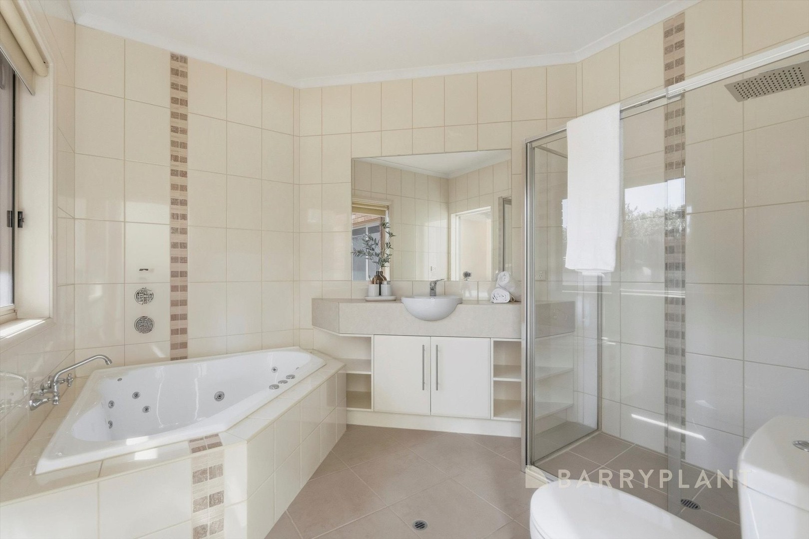 11 Shebler Place, Melton, VIC 3337, Melton - Thumbnail 7
