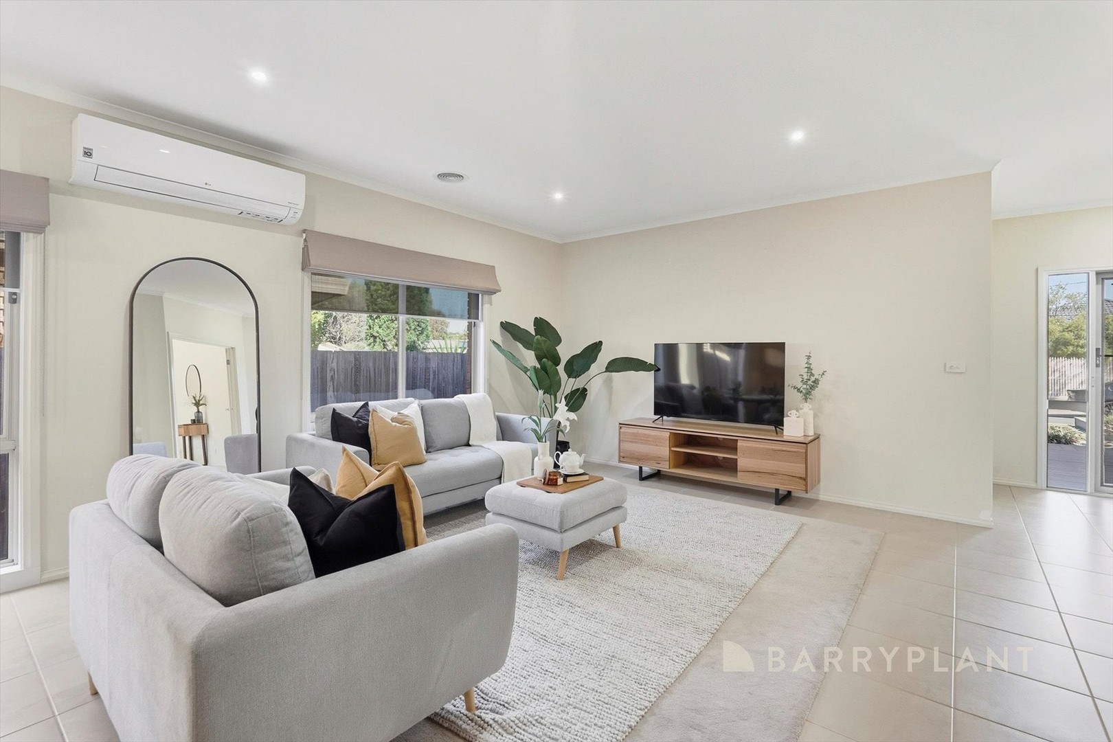 11 Shebler Place, Melton, VIC 3337, Melton - Thumbnail 8