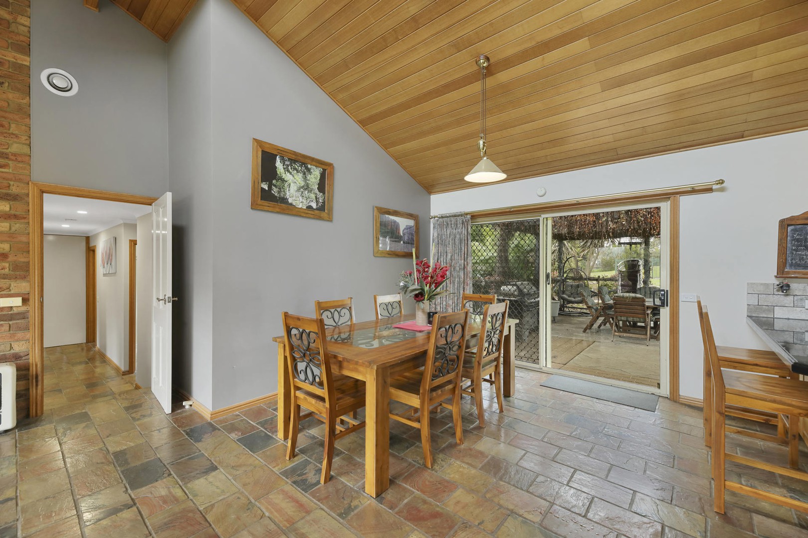 11 Sherwood Court, Drouin, VIC 3818, Drouin - Thumbnail 6