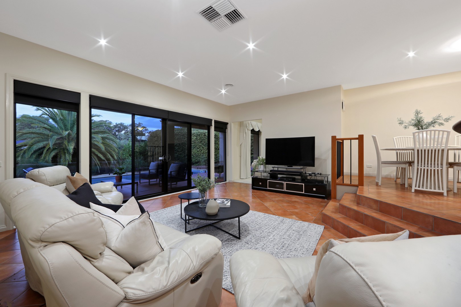11 Sherwood Way, Lysterfield, VIC 3156, Lysterfield - Thumbnail 7