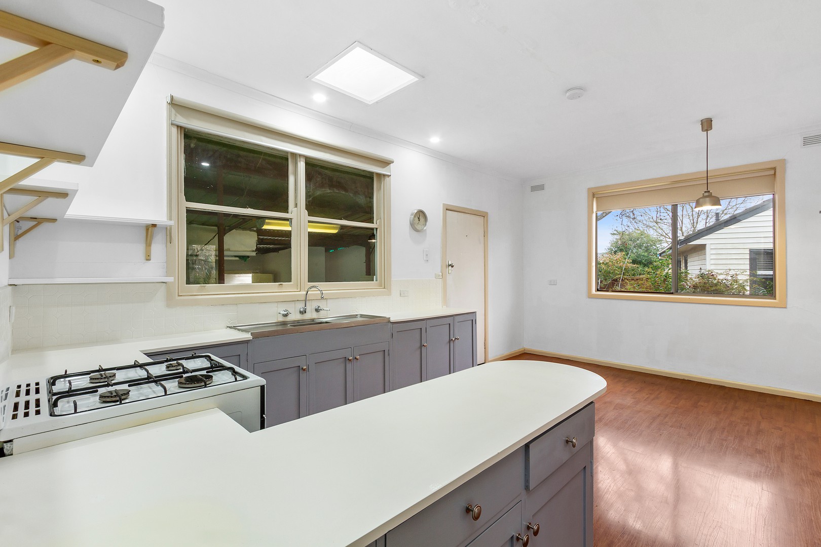 11 Sinclair Road, Bayswater, VIC 3153 - Thumbnail 2 - 05/07/2024