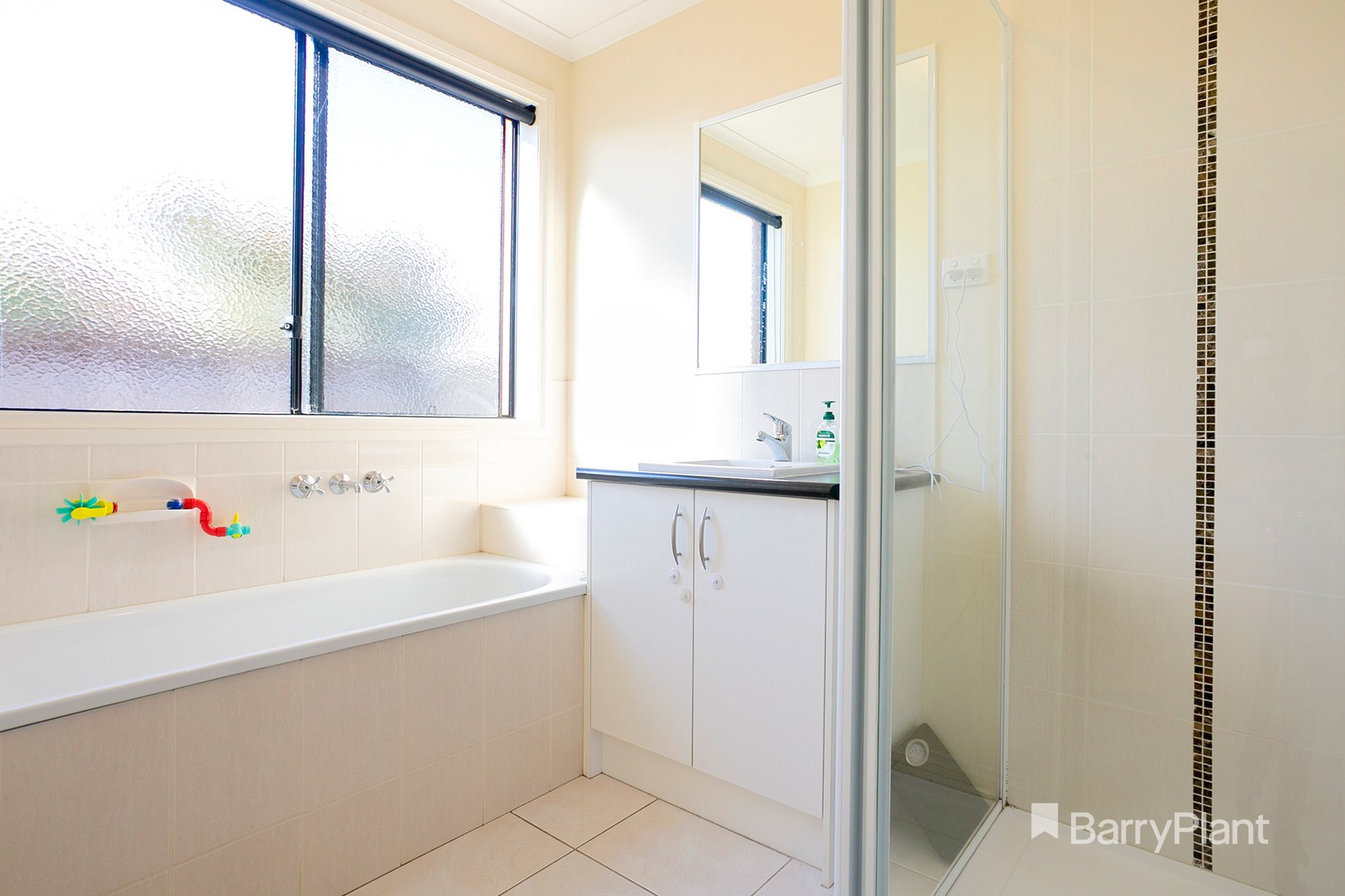 11 Spinebill Street, Pakenham, VIC 3810, Pakenham - Thumbnail 8