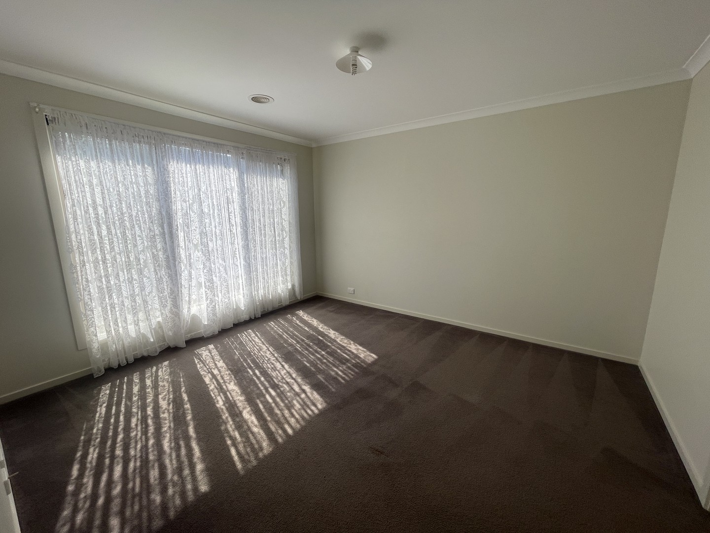 11 Stringybark Ave, Wallan, VIC 3756, Wallan - Thumbnail 2