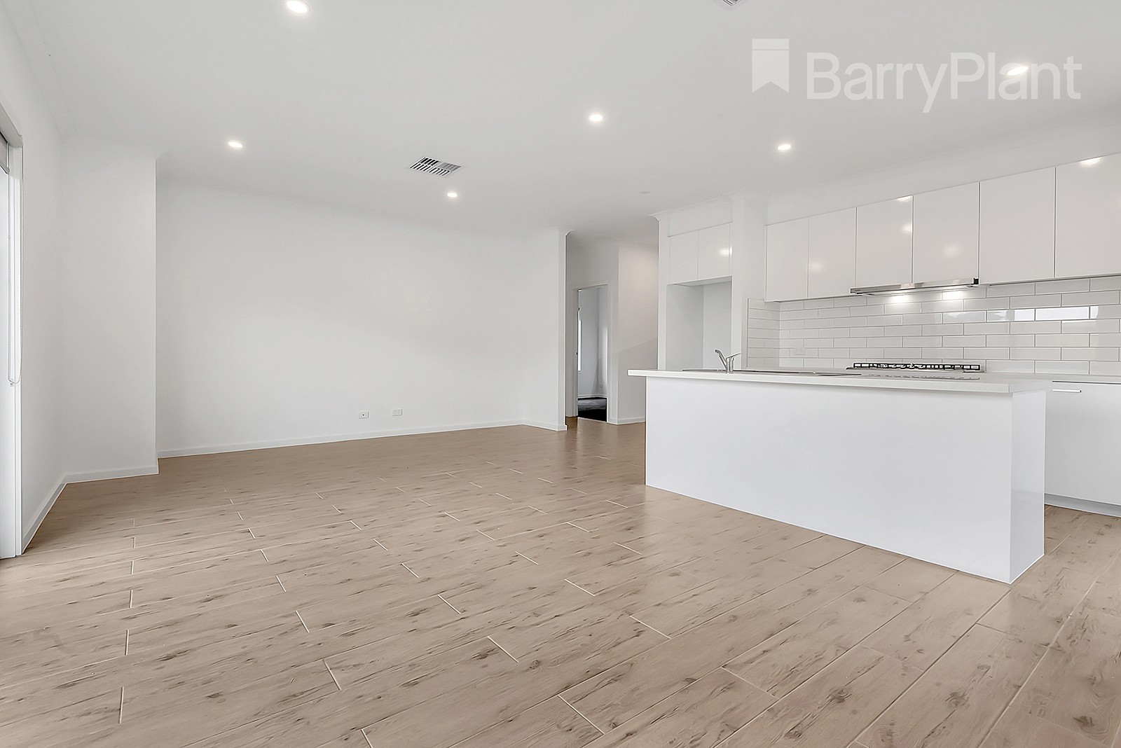11 Sudbury Street, Mickleham, VIC 3064, Mickleham - Thumbnail 5