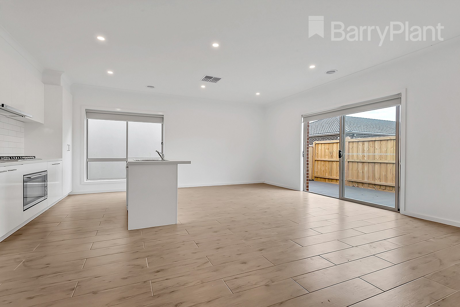11 Sudbury Street, Mickleham, VIC 3064, Mickleham - Thumbnail 6
