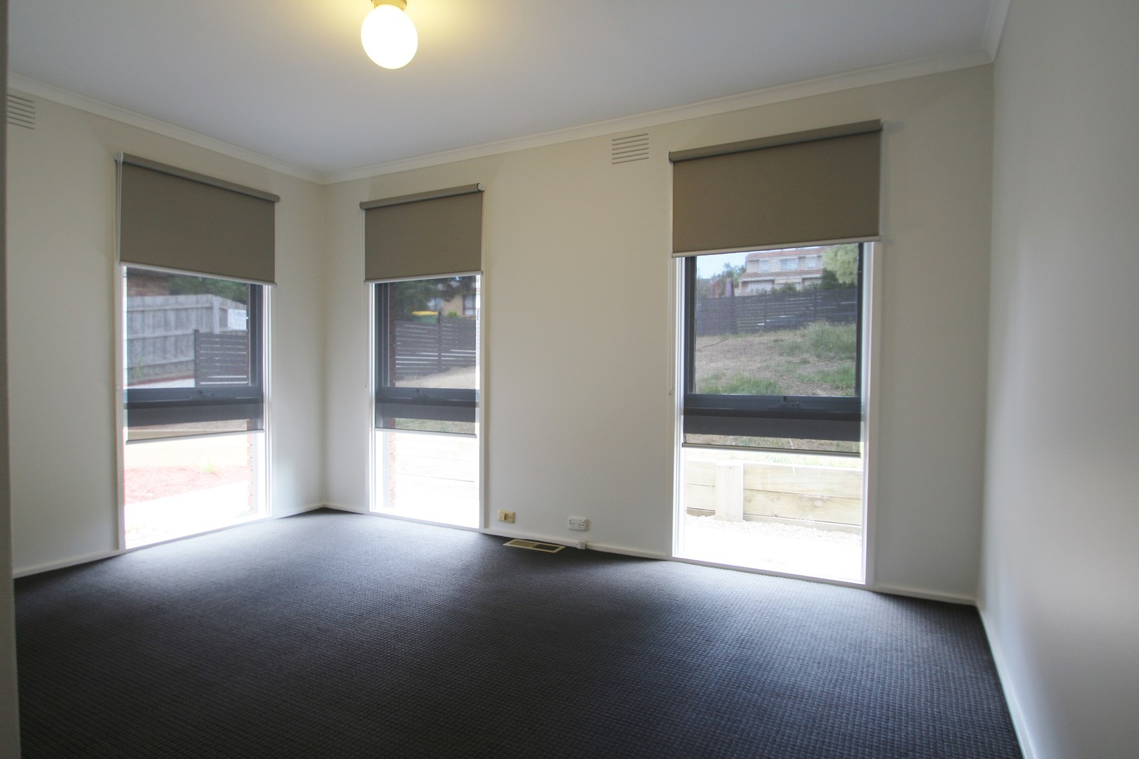 11 Sugarloaf Drive, Chirnside Park, VIC 3116, Chirnside Park - Thumbnail 4
