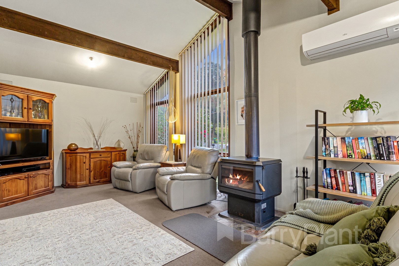 11 Summerhill Close, Ferntree Gully, VIC 3156, Ferntree Gully - Thumbnail 2