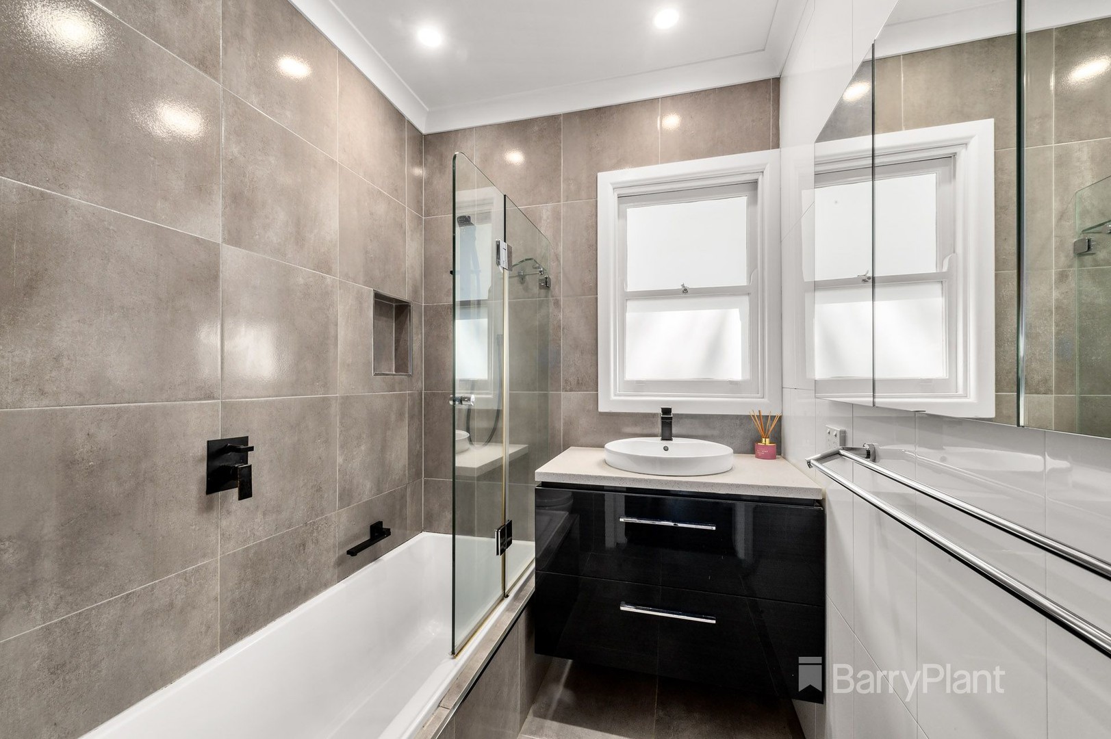 11 Sunbeam Avenue, Ringwood East, VIC 3135, Ringwood East - Thumbnail 6