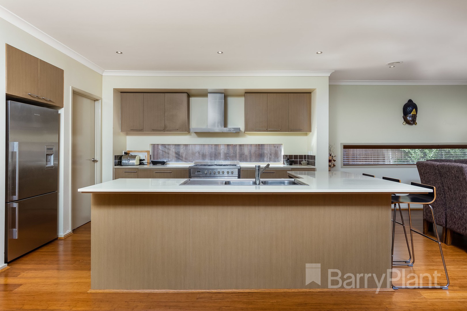 11 Tanoa Crescent, Point Cook, VIC 3030, Point Cook - Thumbnail 2
