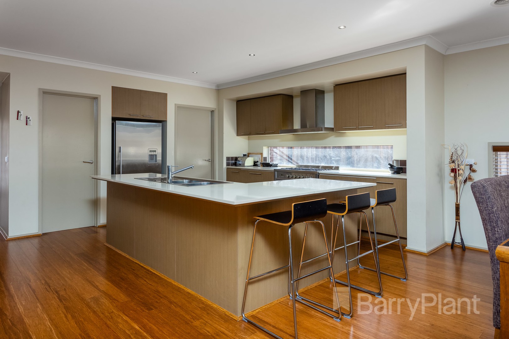 11 Tanoa Crescent, Point Cook, VIC 3030, Point Cook - Thumbnail 3