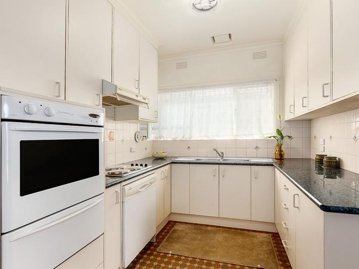 11 Thomas Street, Ringwood, VIC 3134 - Thumbnail 1 - 08/02/2024