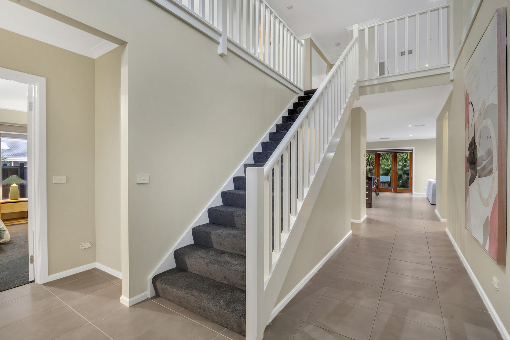 11 Thorngrove Avenue, Craigieburn, VIC 3064, Craigieburn - Thumbnail 2