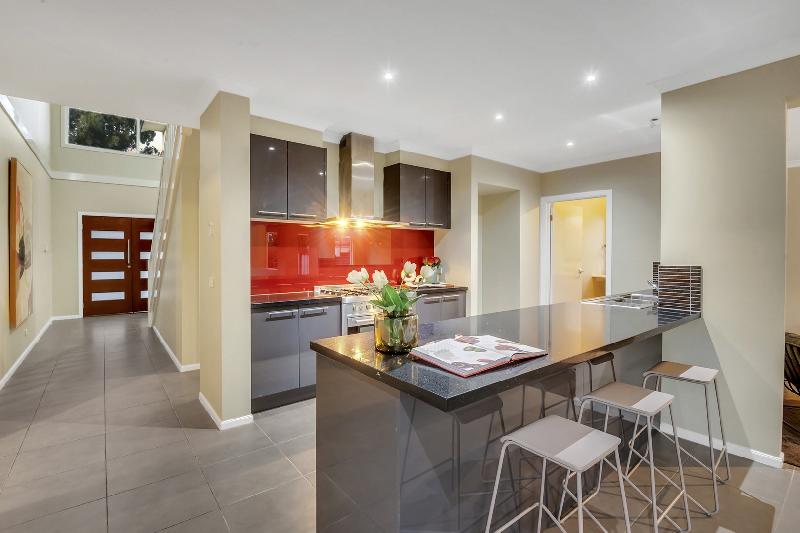 11 Thorngrove Avenue, Craigieburn, VIC 3064, Craigieburn - Thumbnail 3