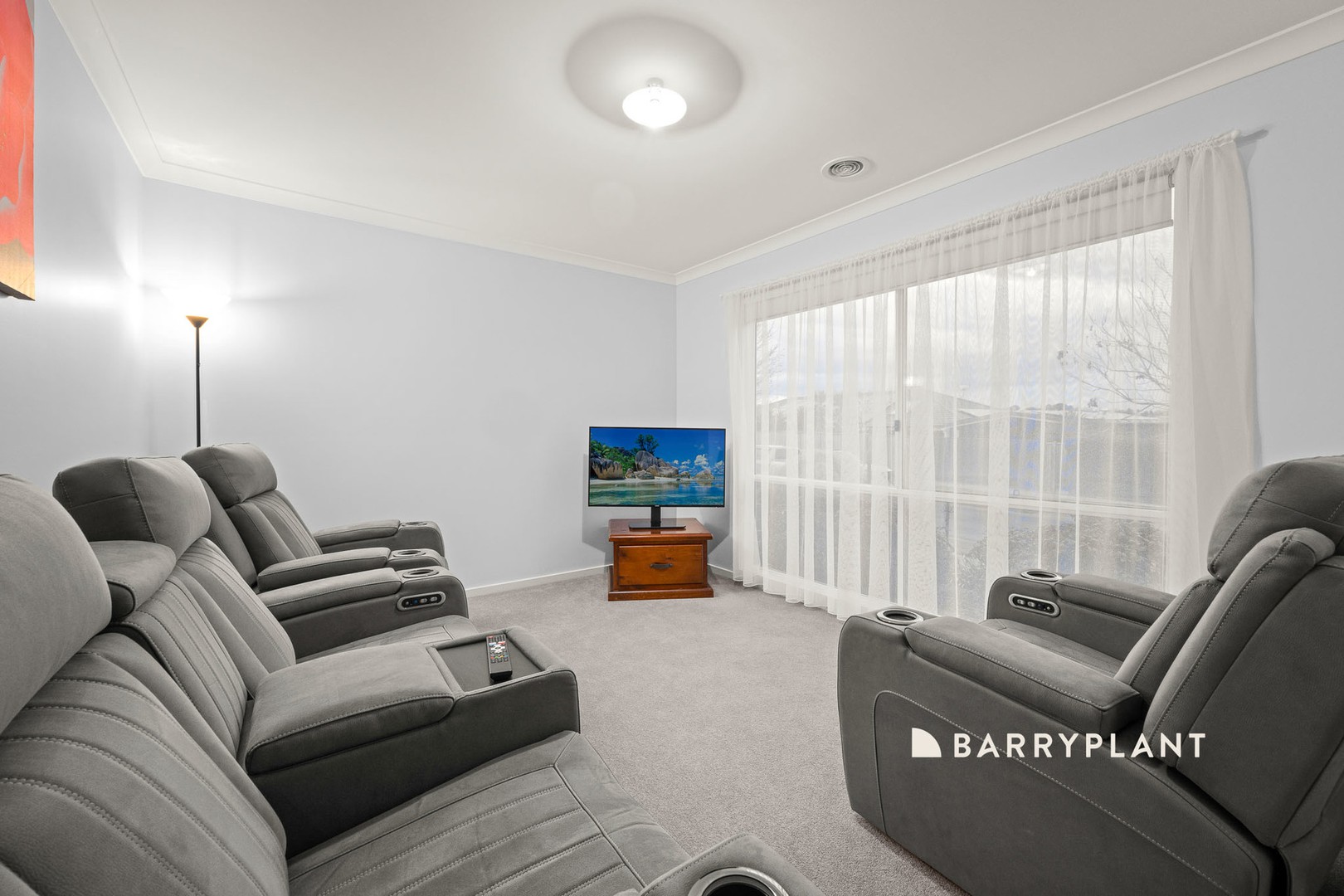 11 Timberside Avenue, Warragul, VIC 3820 - Thumbnail 2 - 16/06/2026