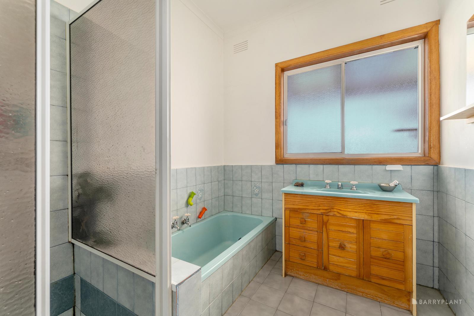 11 Tivey Street, Reservoir, VIC 3073, Reservoir - Thumbnail 5