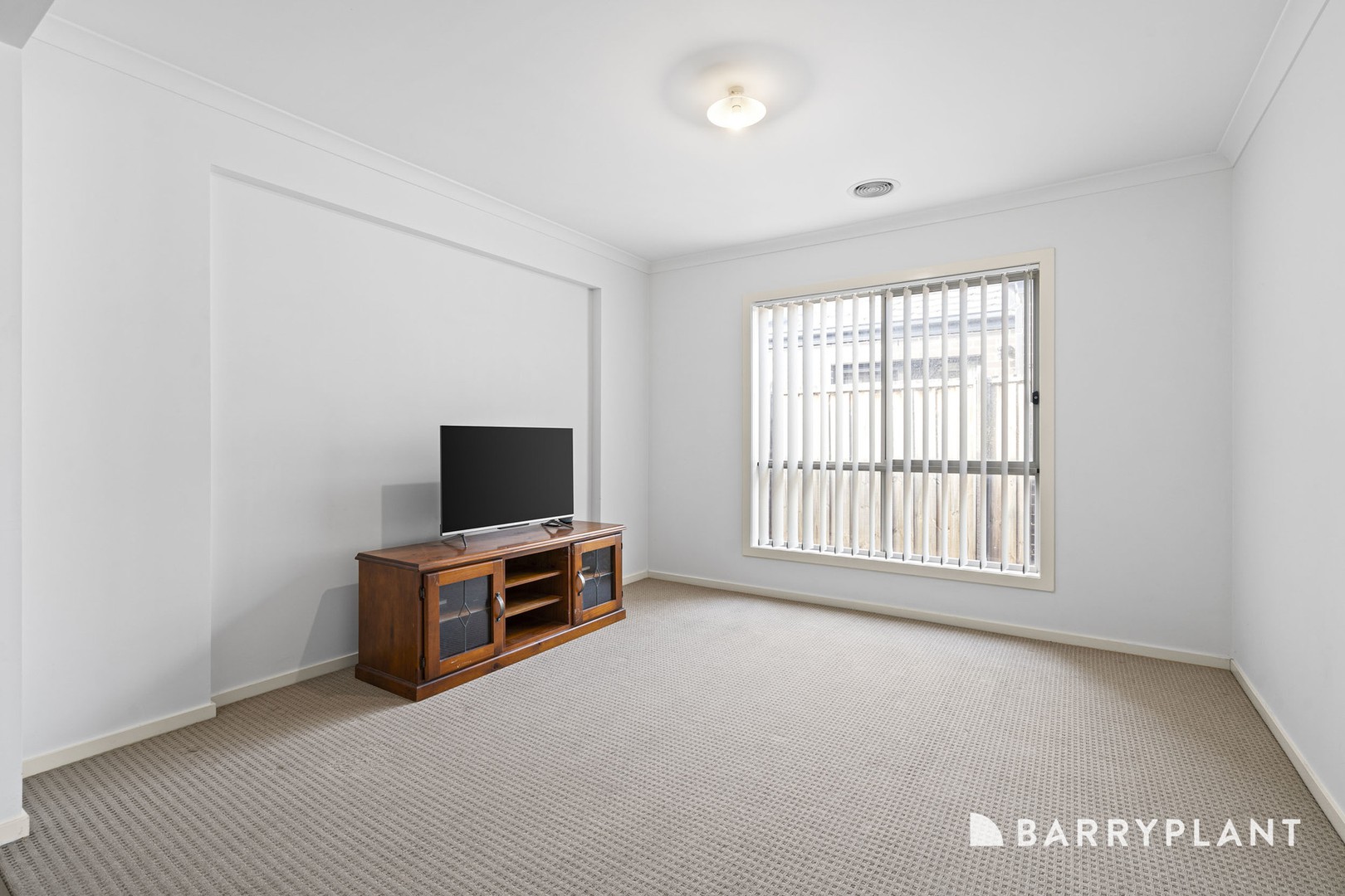 11 Toddington Avenue, Williams Landing, VIC 3027, Williams Landing - Thumbnail 2
