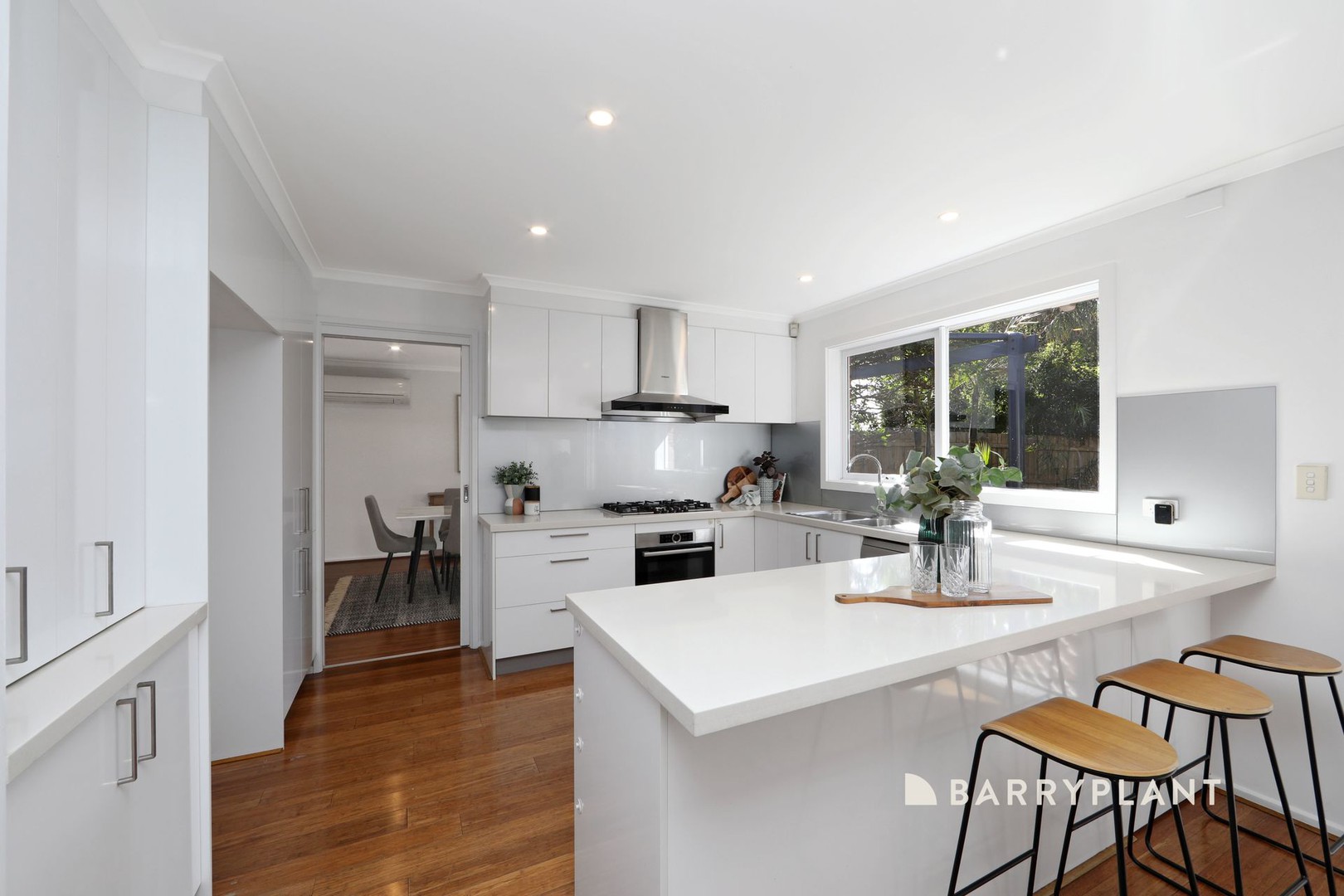 11 Trevena Close, Rowville, VIC 3178 - Thumbnail 2 - 15/04/2026