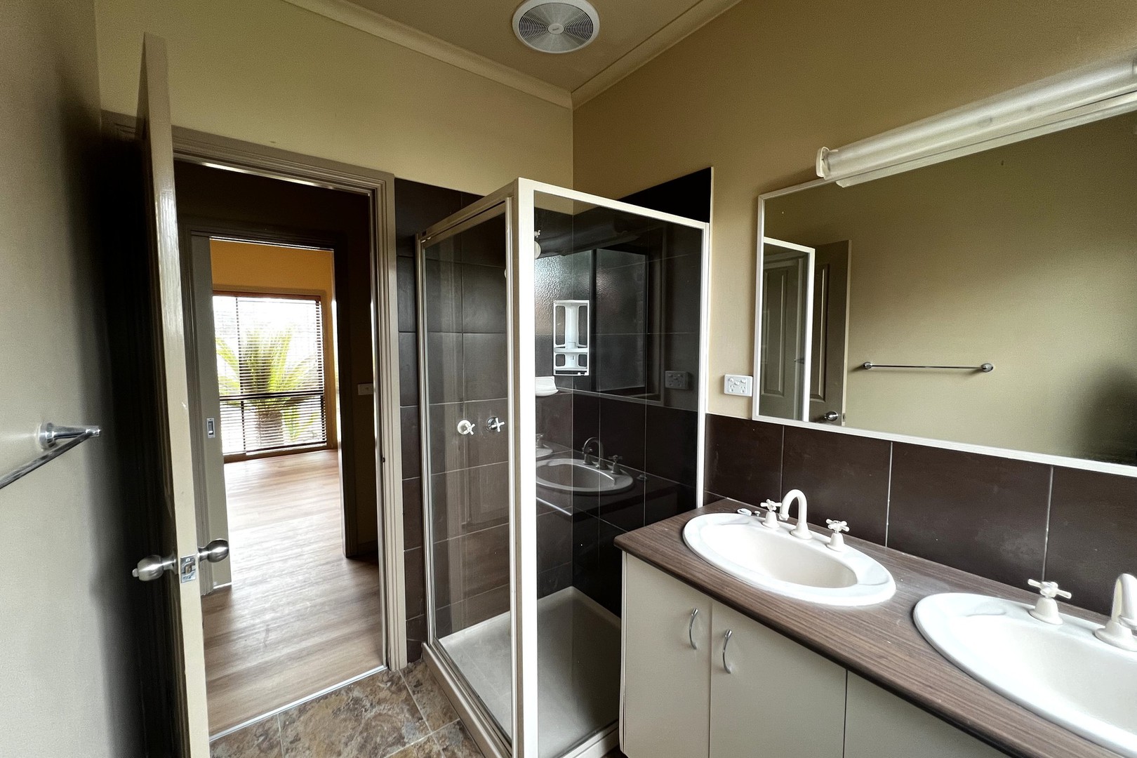 11 Tucker Place, Caroline Springs, VIC 3023, Caroline Springs - Thumbnail 7