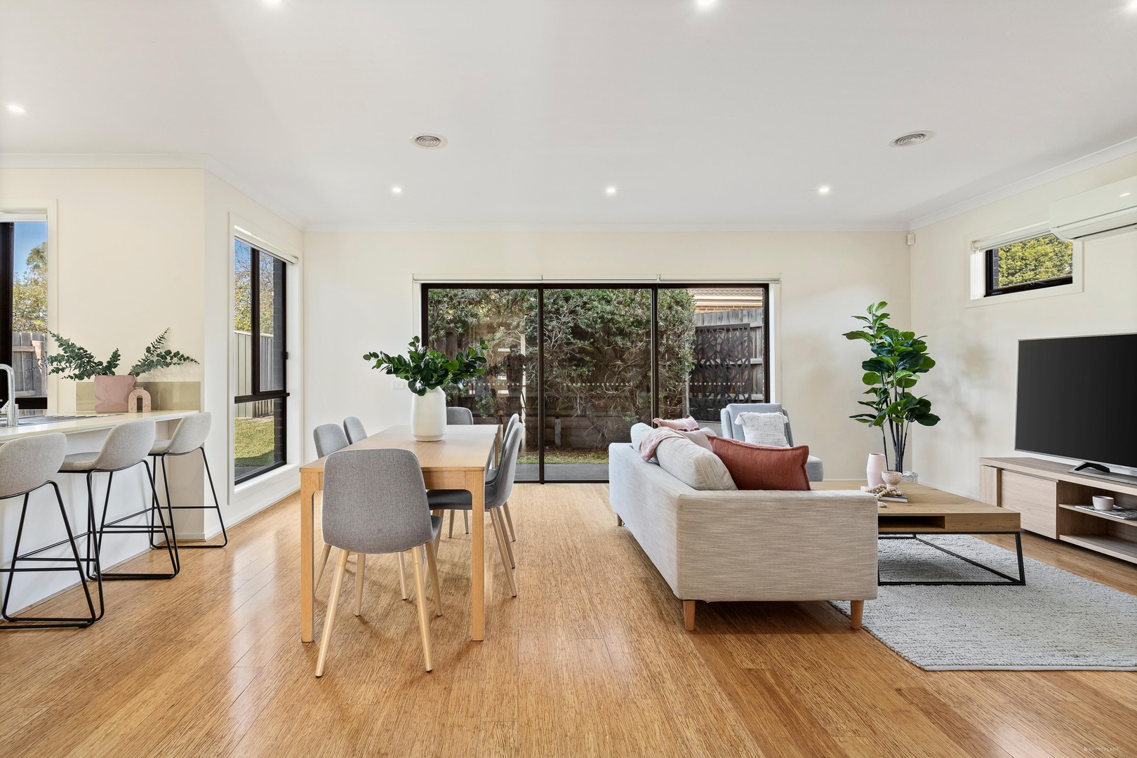 11 Twyford Street, Box Hill North, VIC 3129 - Thumbnail 2 - 21/04/2026