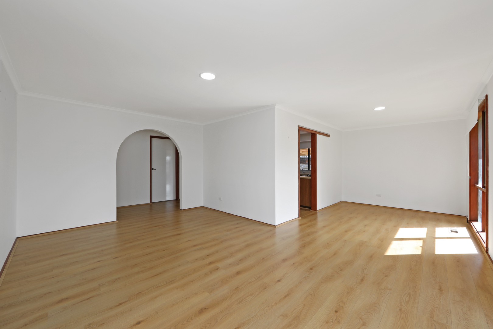 11 Valleyview Drive, Rowville, VIC 3178, Rowville - Thumbnail 2