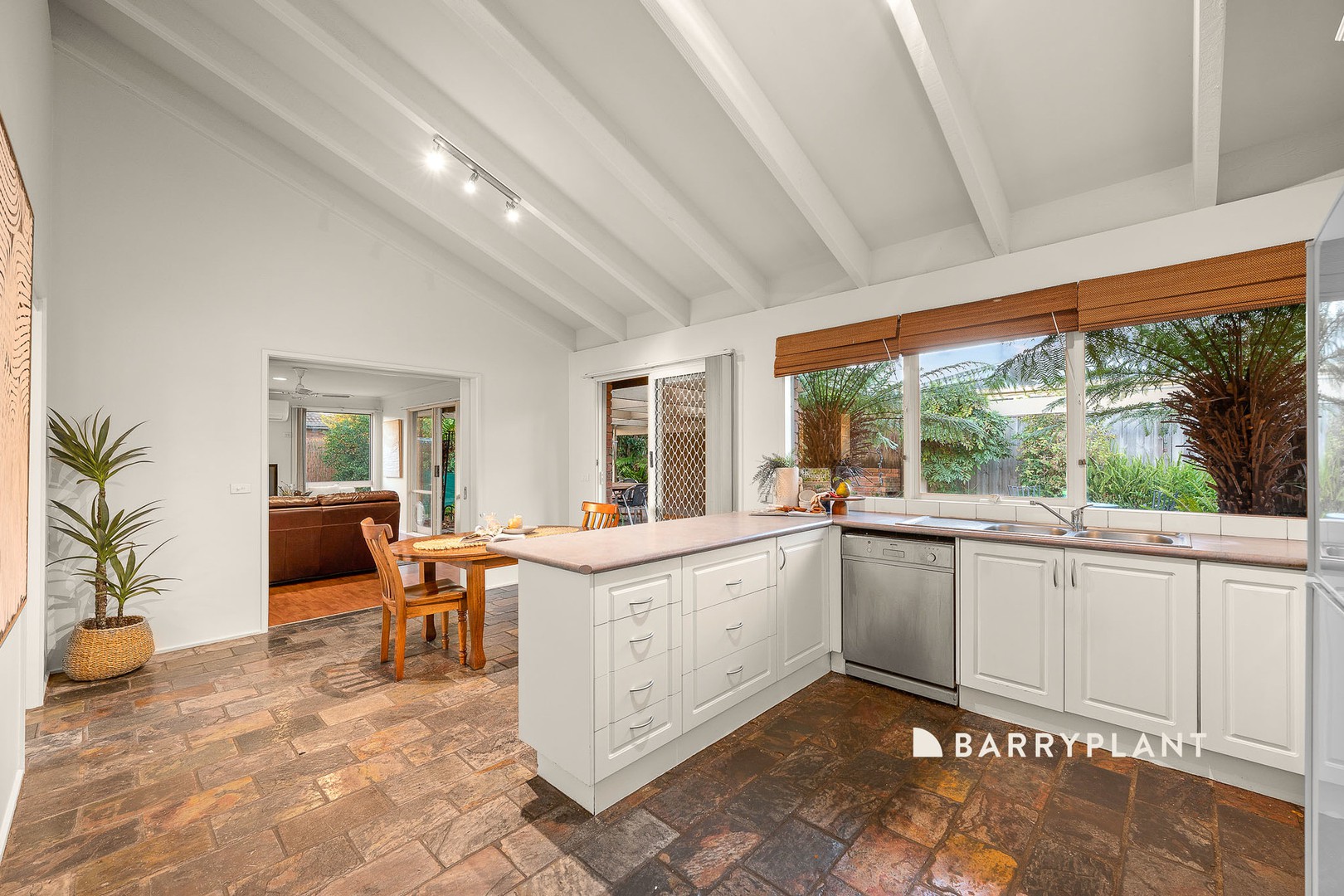 11 Van Court, Narre Warren, VIC 3805, Narre Warren - Thumbnail 5
