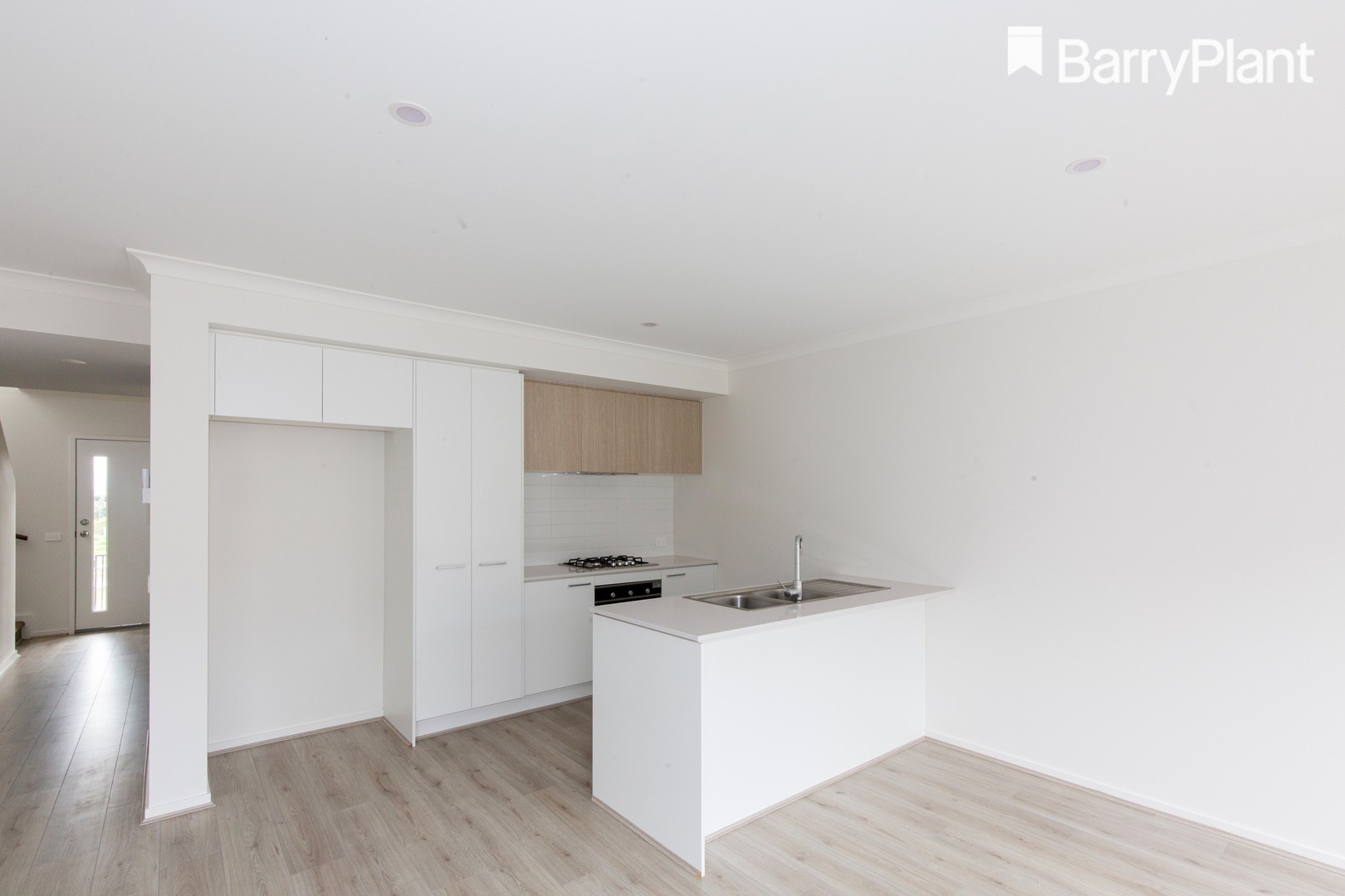 11 Vendeen Walk, Clyde North, VIC 3978, Clyde North - Thumbnail 5