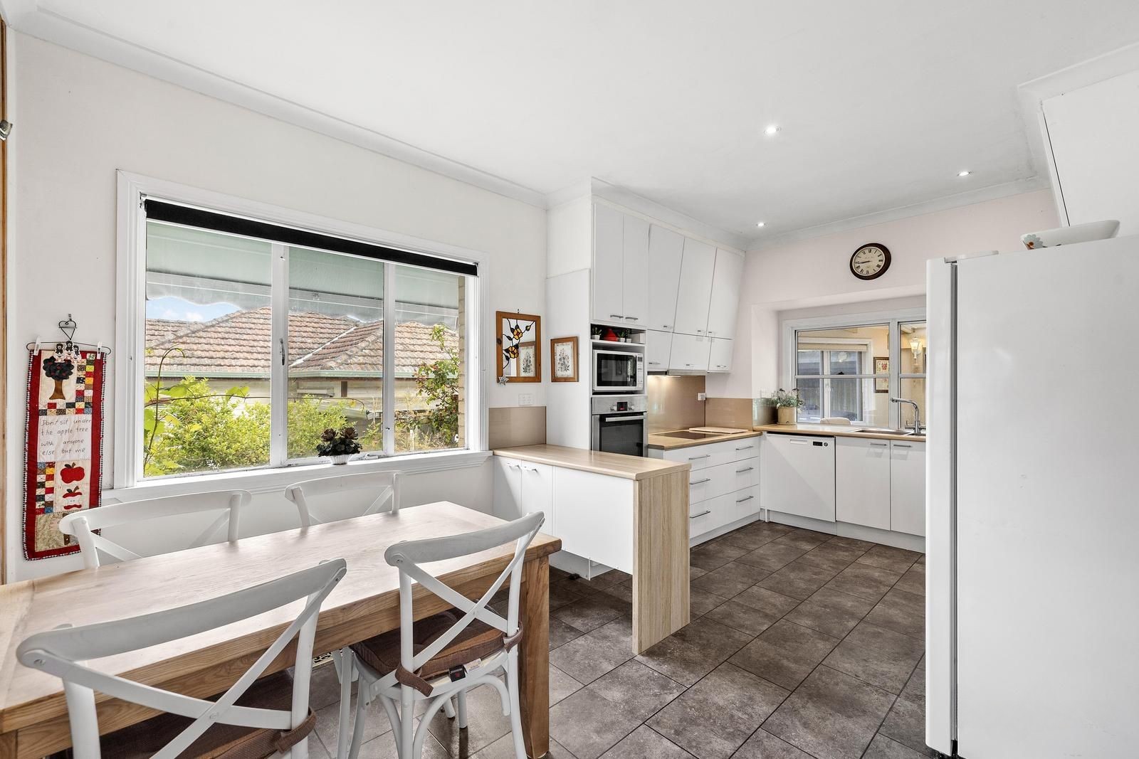 11 Walter Street, Mitcham, VIC 3132, Mitcham - Thumbnail 3