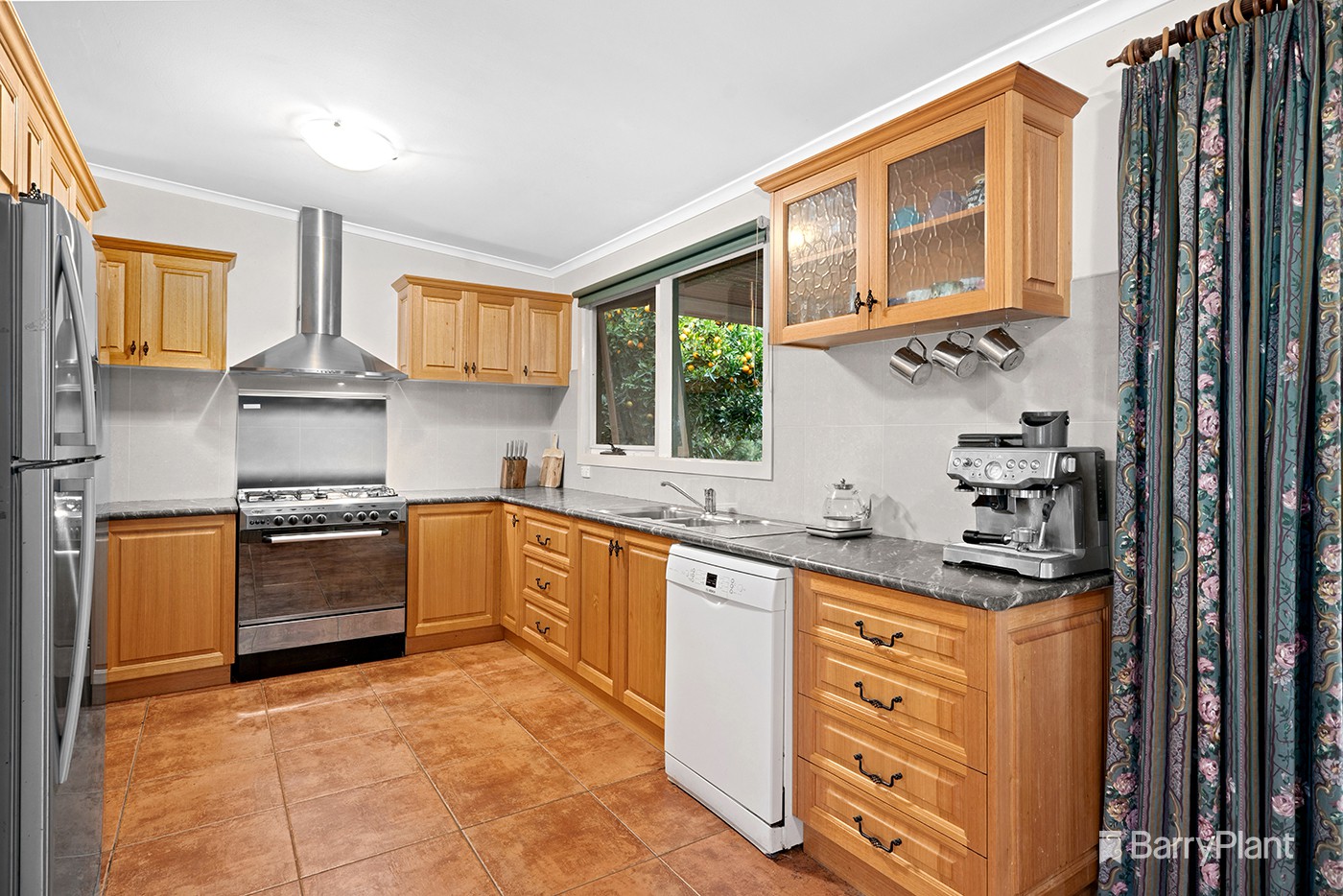 11 Wanda Avenue, Wandin North, VIC 3139, Wandin North - Thumbnail 7