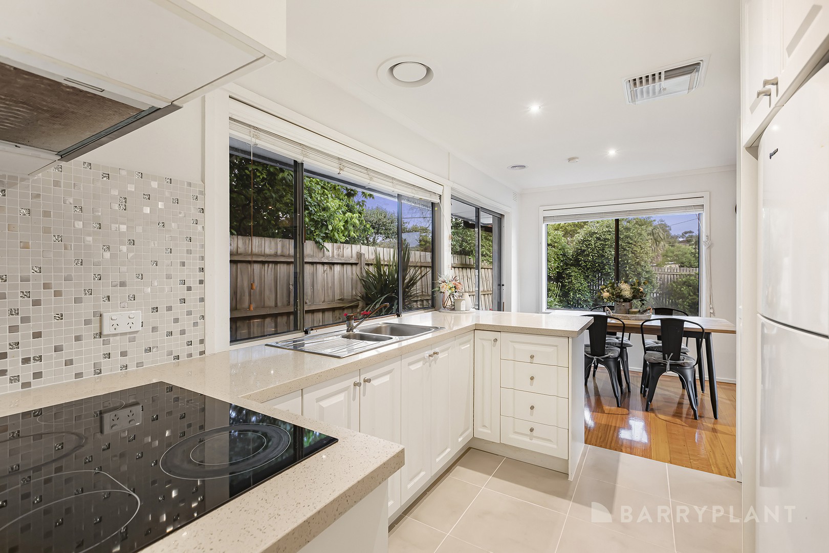 11 Wandana Street, Mooroolbark, VIC 3138, Mooroolbark - Thumbnail 3