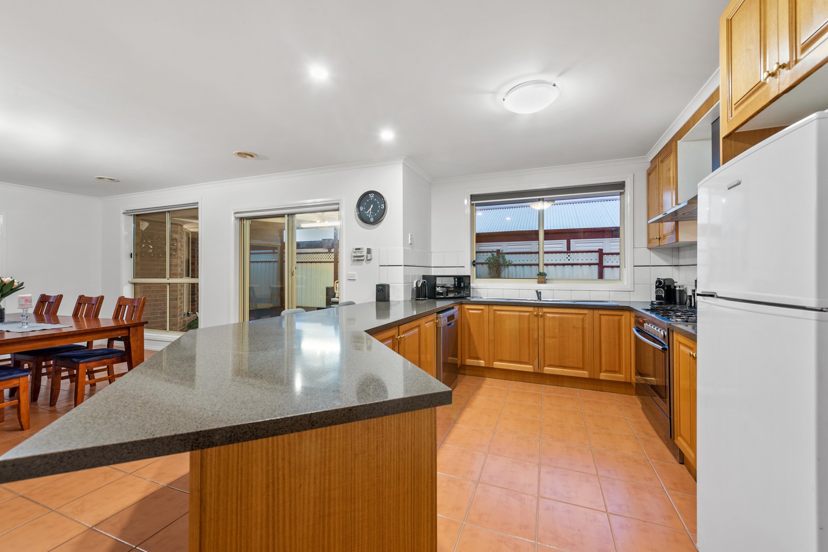 11 Wattle Valley Drive, Hillside, VIC 3037, Hillside - Thumbnail 7