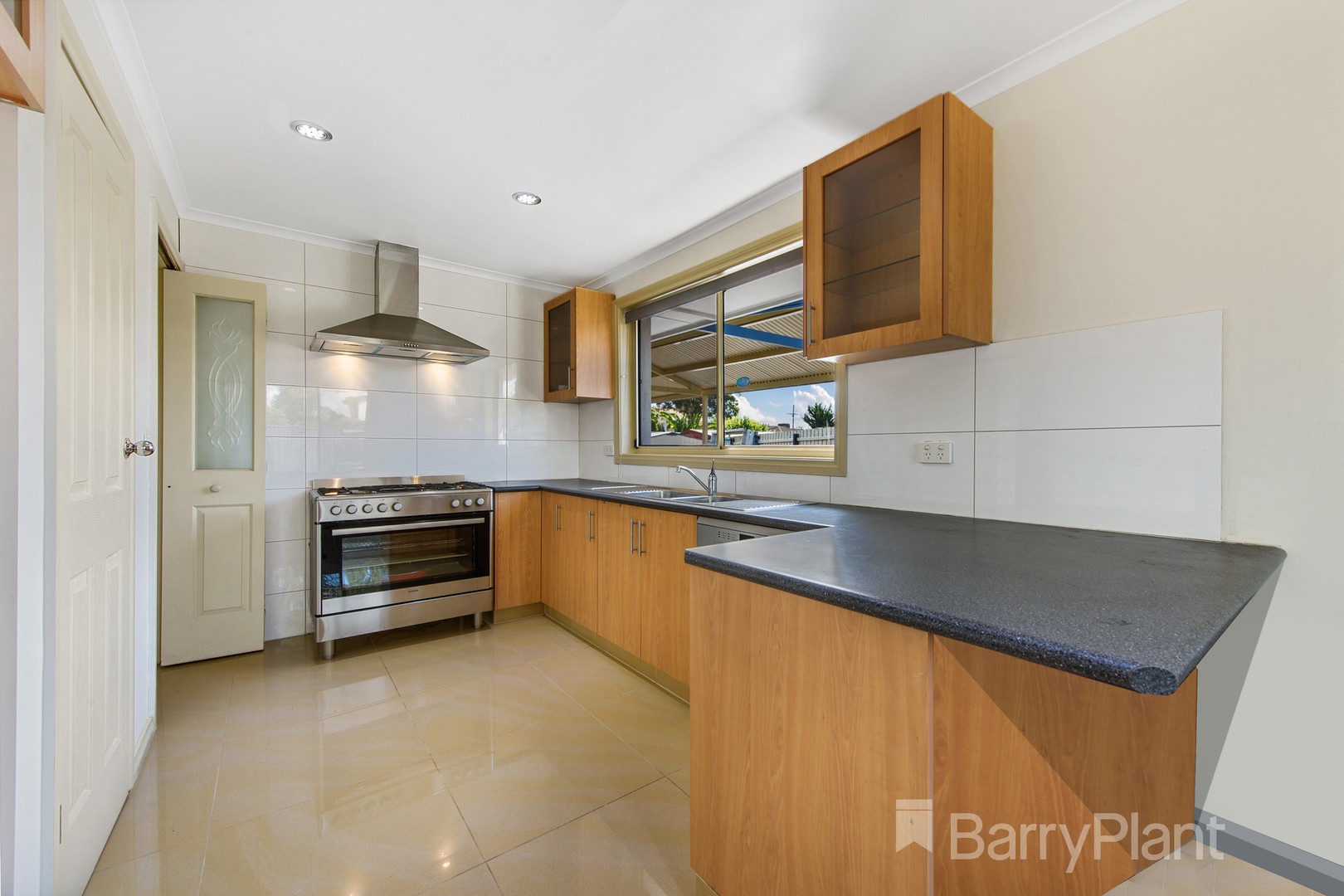 11 Wentworth Road, Melton South, VIC 3338, Melton South - Thumbnail 4