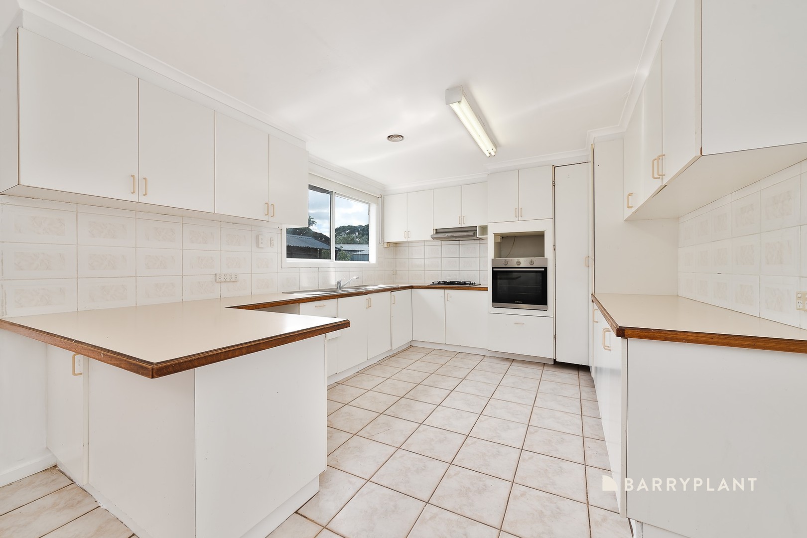 11 Werona Court, Meadow Heights, VIC 3048, Meadow Heights - Thumbnail 4