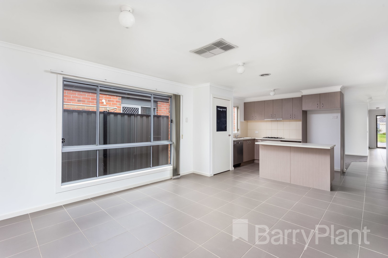 11 West Cornhill Way, Point Cook, VIC 3030, Point Cook - Thumbnail 4